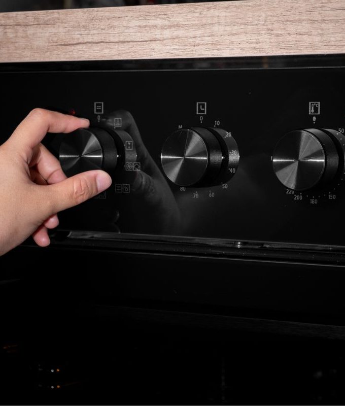 Lò nướng âm tủ 65L Malloca MOV-659 MCB 6 Bảng điều khiển lò nướng âm tủ Malloca MOV-659 MCB