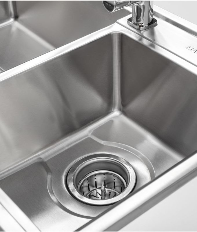 Mặt trong chậu rửa bát Malloca MS 5082W